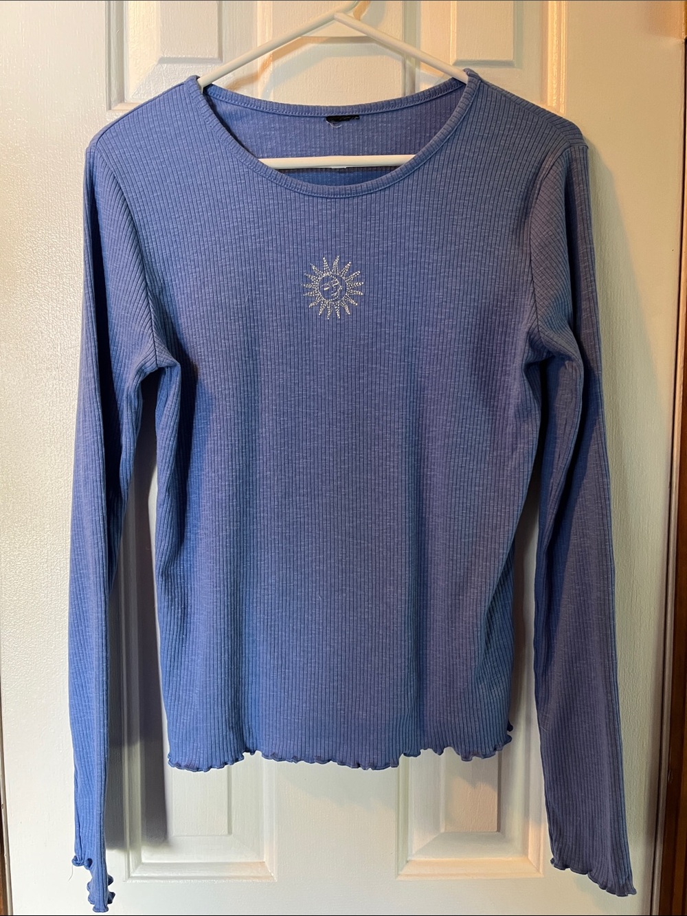 art class Lavender-Blue Ribbed Long Sleeve Tee with Sun Embroidery